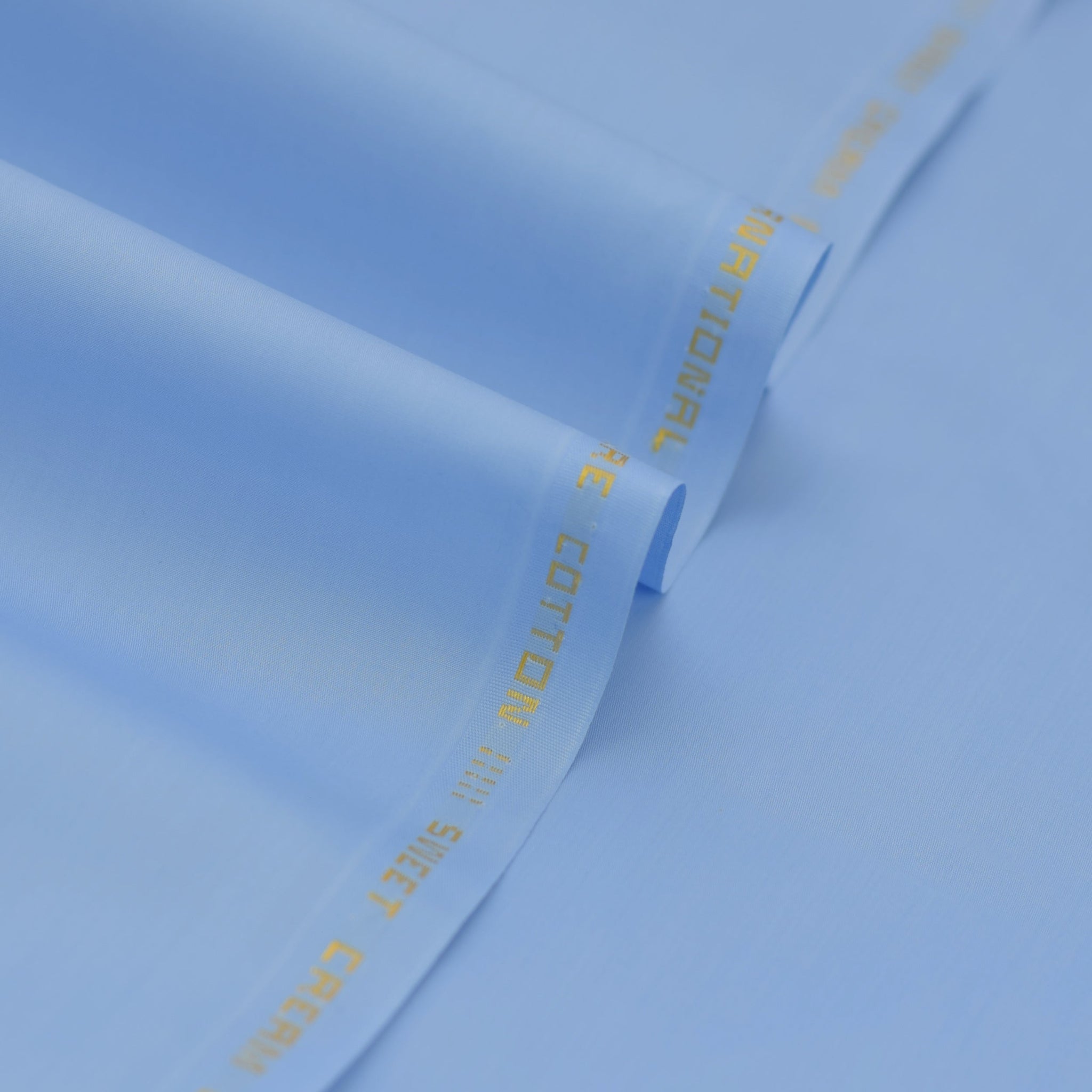 How to Choose the Right Cotton Shirting for Summer